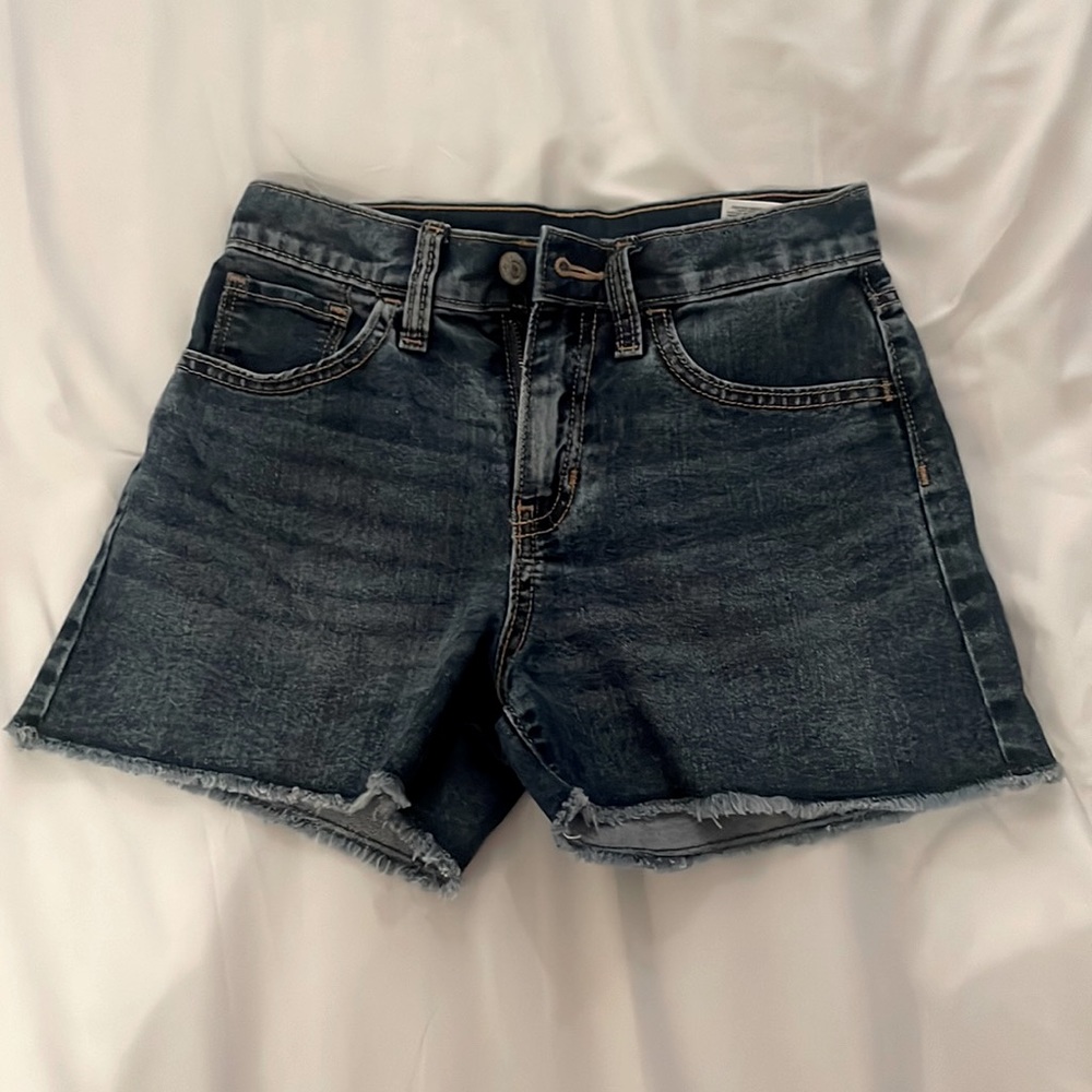 These shorts have never been worn!